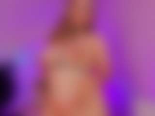 Live cam show with Kiyomi - Gamer on googirlz
