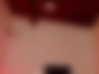 Spettacolo in cam dal vivo con Kiyomi - Nipple Piercings su Camsoda
