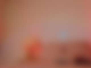 Live cam show with Kiyomi - Brown Eyes Blonde Hair on Hubzter Live