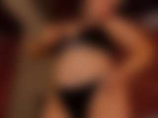 Live cam show with Kiyomi - Gamer Mature on live.xheat.ai