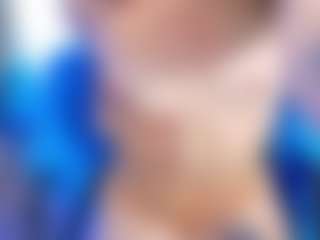 little-aprill MILF webcam performer live streaming