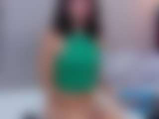 Live cam show with little-aprill - College on Milfs Live