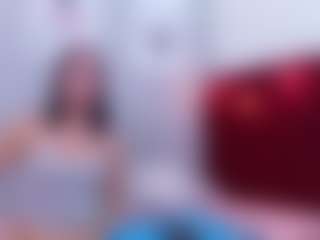 Live cam show with little-aprill - College MILF on Camversity