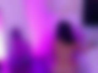 Live cam show with little-aprill - Upskirt on Hubzter Live