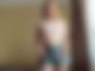 Live cam show with SallieBollacker - Thin on Streamer API