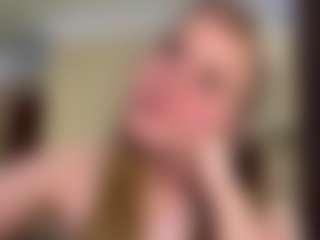Live cam show with SallieBollacker - Glasses on Mixed Magazine Live