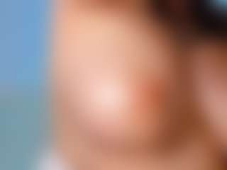 Live cam show with honeymoann - Tease Brown Hair on StripNow