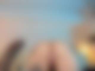 Live cam show with honeymoann - Smoking on Camsoda