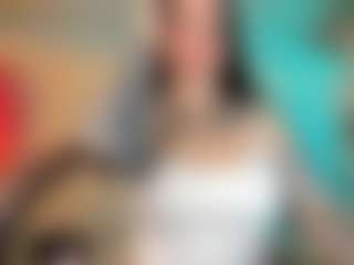 Live cam show with honeymoann - Strip on TeamSkeetLive