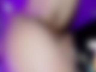 Karoolyna's Live Sex Cam Show