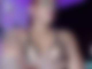 Live cam show with Karoolyna - Ride on dasdasdadada.com