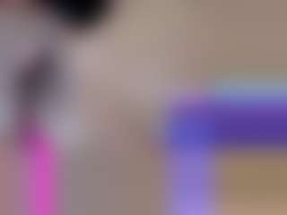 Live cam show with Karoolyna - Legs on Milfs Live