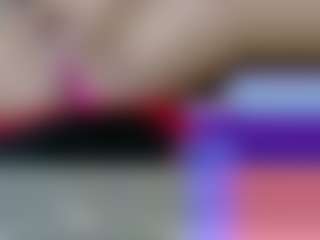 Live cam show with Karoolyna - Body on Porn Luv