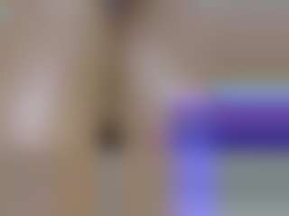 Live cam show with Karoolyna - Ride on AdultVida.com