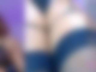 Live cam show with Karoolyna - Morena on friskycurves.com