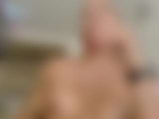 Live cam show with Karoolyna - Big Clit on Camsoda