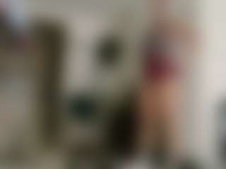 Live cam show with Karoolyna - Ride on crypto-cams