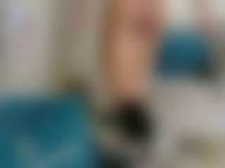 Live cam show with Karoolyna - Big Clit on Camsoda
