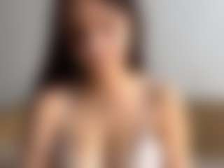 Live cam show with Lilly - Striptease on Milfs Live