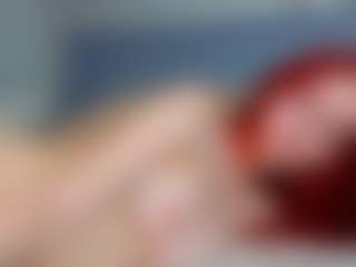 Live cam show with Anora - Green Eyes on Milfs Live