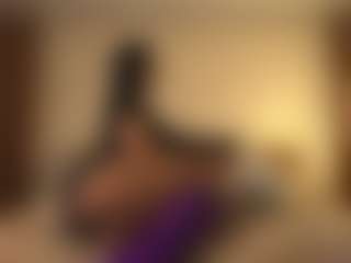 Live cam show with mulatalove - Athletic Ebony on liverealitysex.com