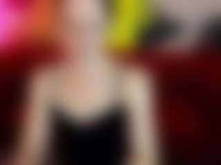 MaribelRiverr MILF webcam performer live streaming