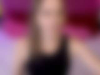 Live cam show with MaribelRiverr - Vr on SmokeAndPoke