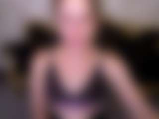 Live cam show with MaribelRiverr - Vr on friskycurves.com