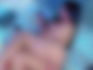 Live cam show with gigi_carther - Drinking on Gym Cam Girls
