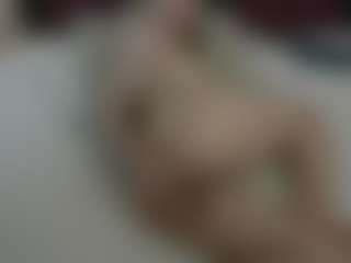 Live cam show with DesperateClit - Butt Plug on Camiplay Live