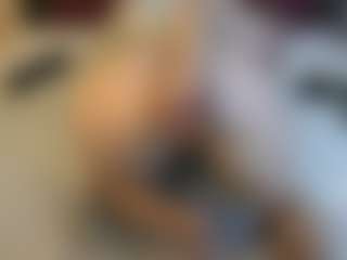 DesperateClit's Live Sex Cam Show