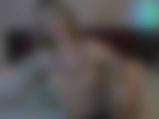Live cam show with DesperateClit - Camel Toe on Dolls Live