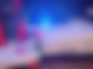 Live cam show with LiaaMonroe - Submissive on AdultVida.com