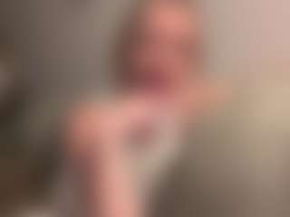 SummerR0ze's Live Sex Cam Show