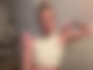 SummerR0ze's Live Sex Cam Show