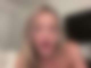 SummerR0ze's Live Sex Cam Show