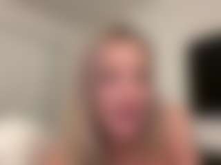 SummerR0ze's Live Sex Cam Show