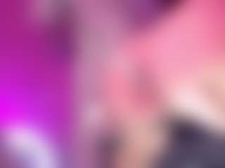 Live cam show with PurryBella - Facesitting on fuklive.com