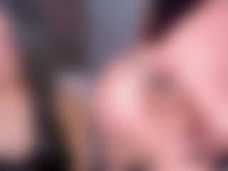 Live cam show with PurryBella - Average on Milfs Live