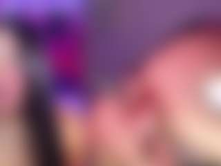 PurryBellaのライブセックスチャットショー