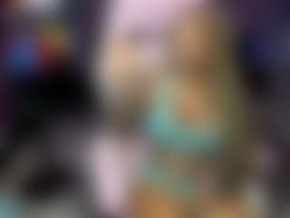 Live cam show with Carmela - Big Tits on live18s.com