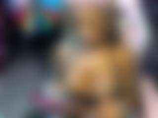 Live cam show with Carmela - Indian on Latina Girls