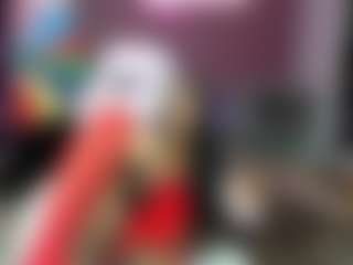 Live cam show with Carmela - Brown Hair on Cam Slut