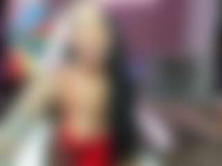 Live cam show with Carmela - Bedroom on Free Soda
