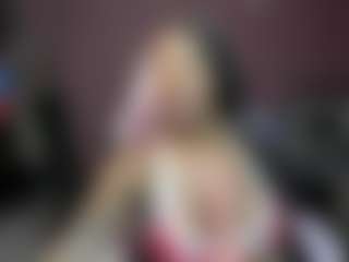 Live cam show with Carmela - Blowjob Brown Hair on SxyPornLive