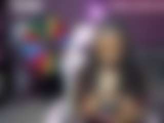 Live cam show with Carmela - Amateur Brown Hair on livesuperchat.net