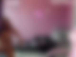 Live cam show with Carmela - Strip Black on madthumbs