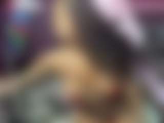 Live cam show with Carmela - Striptease on StripNow