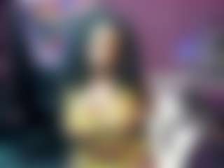 Live cam show with Carmela - Deepthroat on AdultVida.com