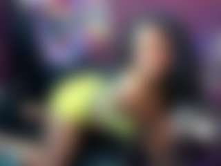 Live cam show with Carmela - Bedroom Black on Dolls Live